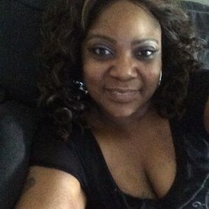 Meet your Posher, Candace